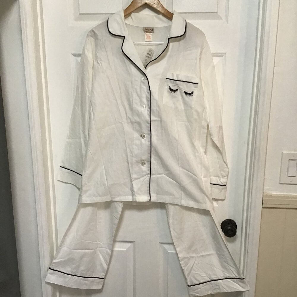 BedHead PJs - White with Black - 2 piece - long sleeve - Size L - NEW
